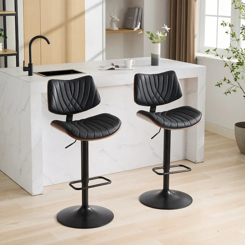 Ensemble moderne de 2 tabourets de bar pivotants avec dossier en cuir, assise rembourrée, base chromée et hauteur réglable, pour îlot de cuisine