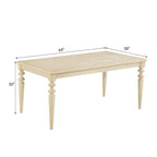 Ensemble table et chaises de salle à manger en bois. Ensemble simple avec chaises capitonnées et pieds tournés pour la cuisine.