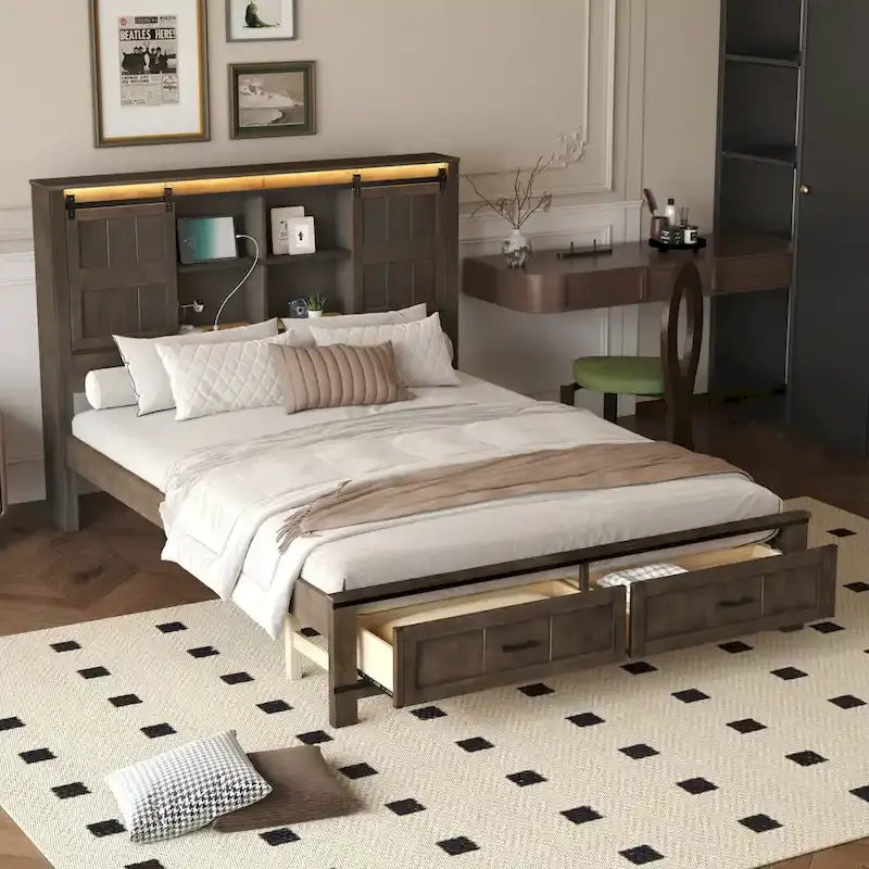 Lit plateforme en bois Queen avec 8 étagères, 2 tiroirs, design de porte de grange avec éclairage LED et port USB