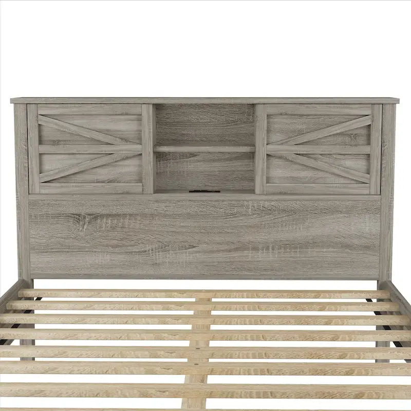 Lit plateforme de style campagnard avec double porte coulissante de style grange et station de recharge