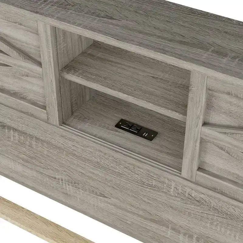 Lit plateforme de style campagnard avec double porte coulissante de style grange et station de recharge