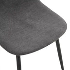Ensemble de salle à manger moderne avec table rectangulaire noire en forme de A et chaises à dossier rond