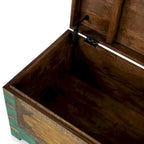 Coffre de rangement Nador avec incrustations en laiton peint à la main et table basse