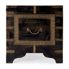 Coffre de rangement Nador avec incrustations en laiton peint à la main et table basse