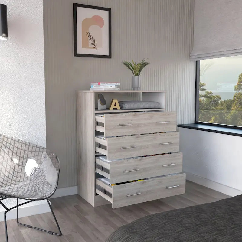 Commode à quatre tiroirs Pérou L