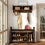 Ensemble porte-manteau industriel, banc à chaussures et rangement mural.