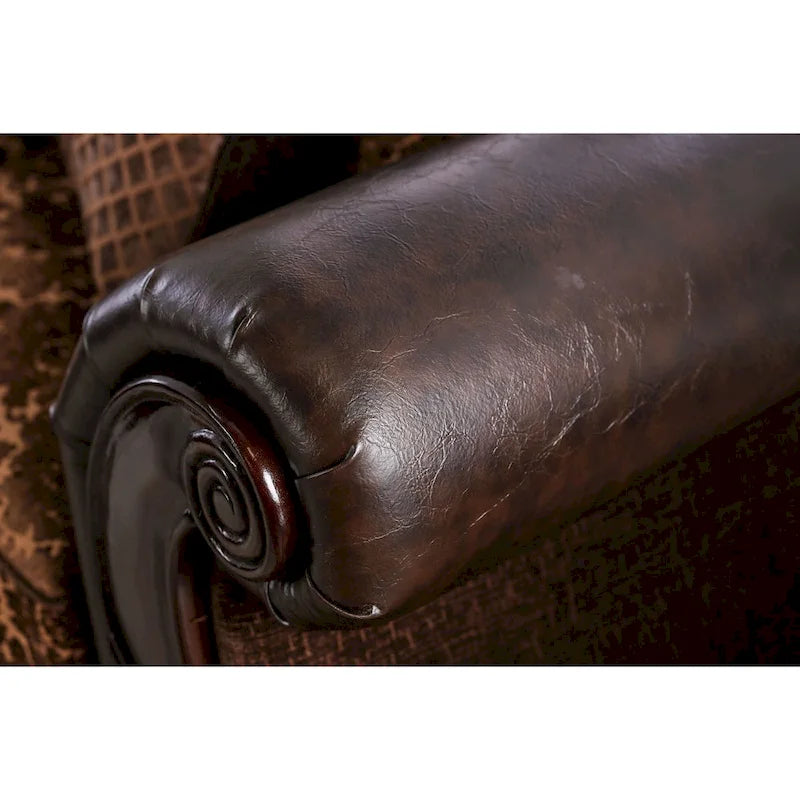 Canapé Quez traditionnel marron en similicuir avec accoudoirs roulés, par Furniture of America