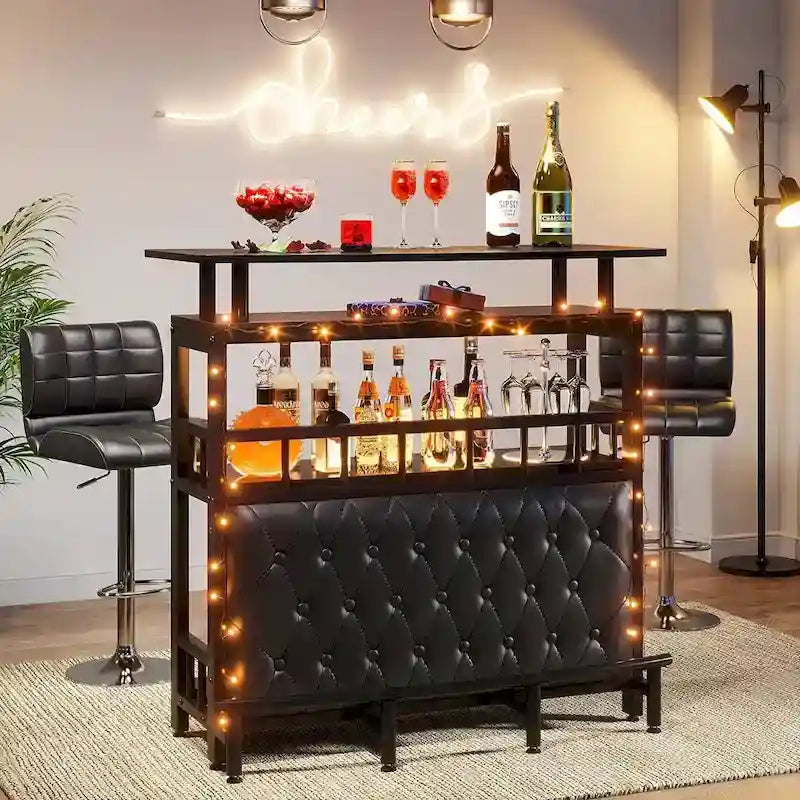 Meuble bar avec comptoir et étagère de rangement rembourrée à l'avant, repose-pieds en métal pour la maison ou le sous-sol.
