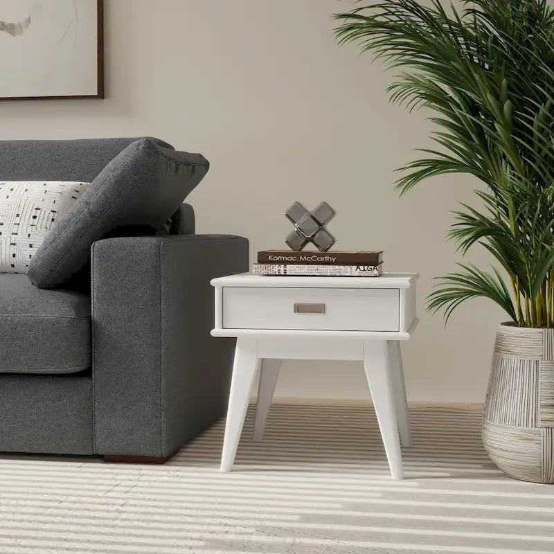 Table d'appoint rectangulaire WYNDENHALL Tierney en bois massif, style moderne du milieu du siècle, 56 cm de large - 56 cm L x 51 cm P x 56 cm H