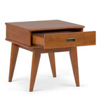 Table d'appoint rectangulaire WYNDENHALL Tierney en bois massif, style moderne du milieu du siècle, 56 cm de large - 56 cm L x 51 cm P x 56 cm H