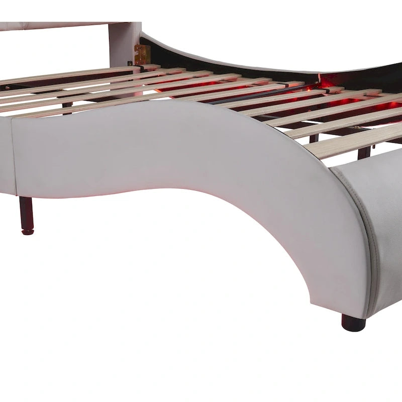 Lit plateforme capitonné en similicuir avec éclairage LED