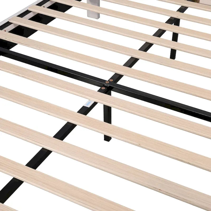 Lit plateforme capitonné avec tête de lit en velours à motif floral