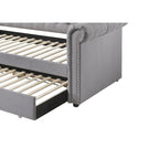 Lit de jour Chesterfield une place avec lit gigogne intégré et finitions cloutées, gris