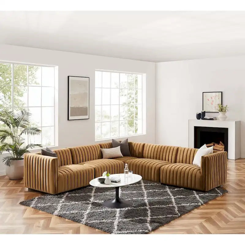 Canapé d'angle 5 pièces Conjure Channel en velours capitonné haute performance