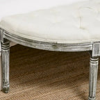 Banc de lit semi-circulaire avec motif capitonné