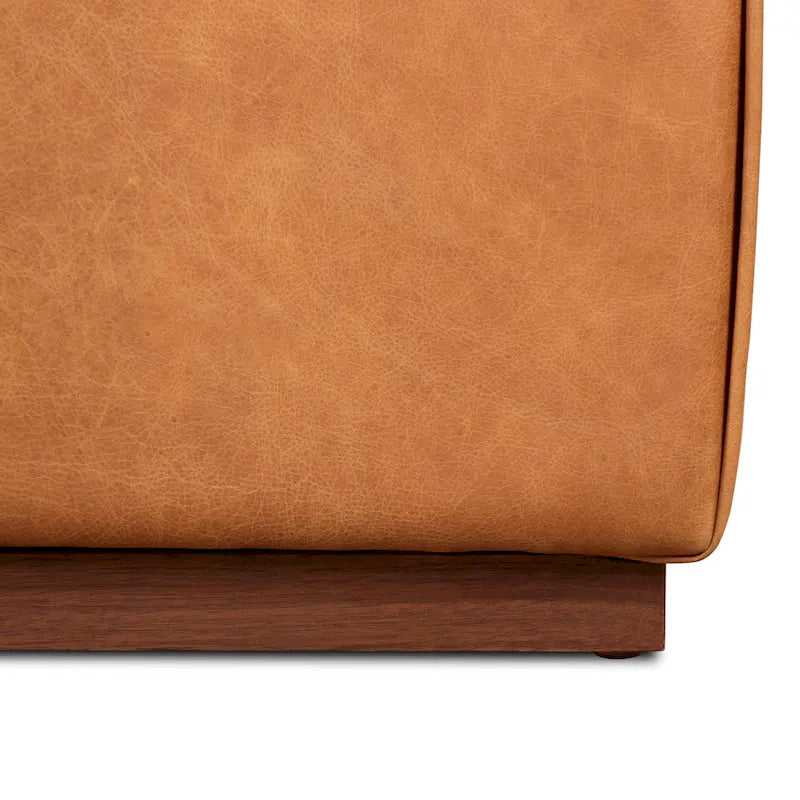 Pouf Jarmo de Poly &amp; Bark avec table réglable en noyer - Cuir italien pleine fleur véritable