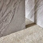 Table basse ronde en MDF blanc à motifs, idéale pour les petits espaces et les salons.