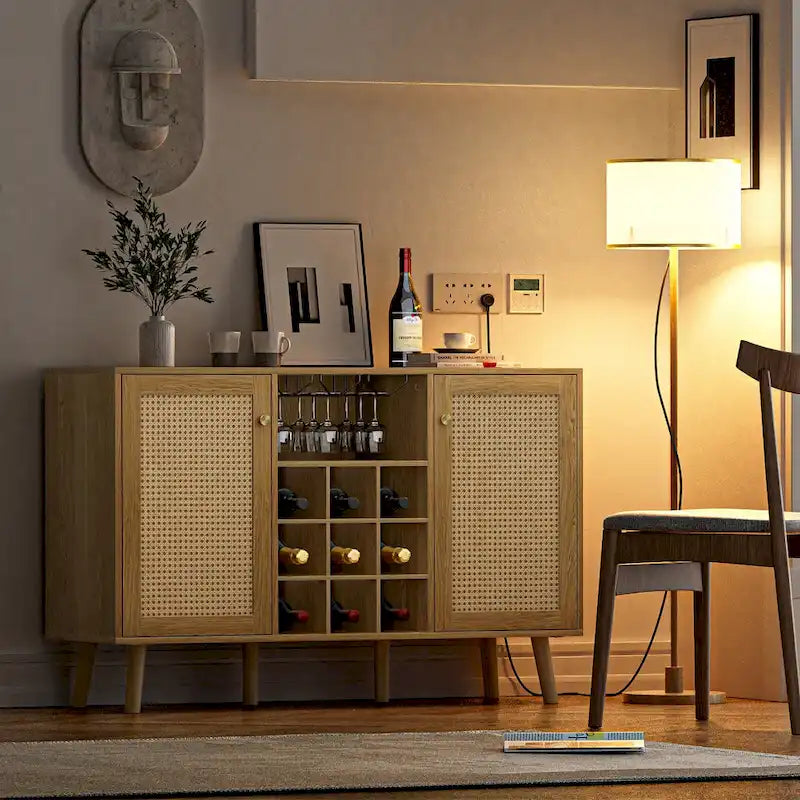 Buffet de cuisine Anmytek style ferme en bois et rotin, 2 portes, avec casier à bouteilles et porte-verres.